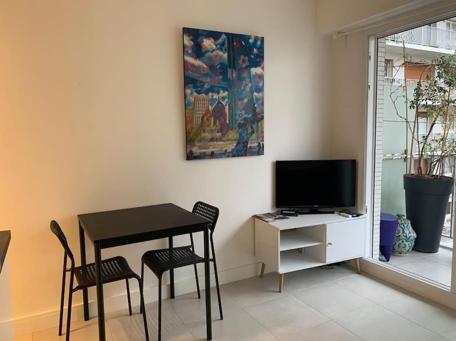 Cozy With Terrace Appartement *