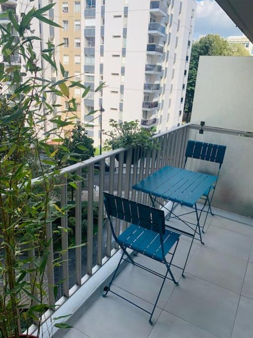 Cozy With Terrace Appartement